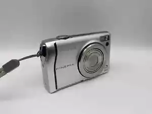 Fujifilm FinePix F40 fd f=8-24mm 1:2.8-5.1 8.3 MP Super CCD - Bild 1 von 5