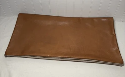 Кожаная наволочка Rejuvenation ~ Southwick Pecan ~ 24 дюйма SQ - Изображение 1 из 4