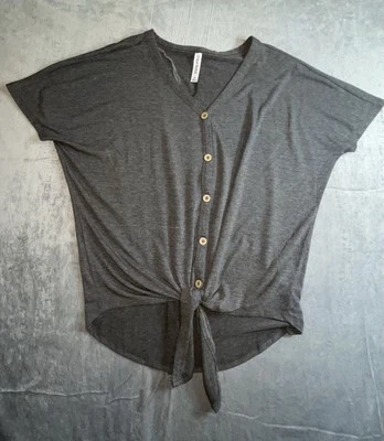 Blusa Zenana Para Mujer Pequeña Gris Cuello en V Corbata Frontal Manga Corta Camisa Prenda para el torso Foto 1 de 4