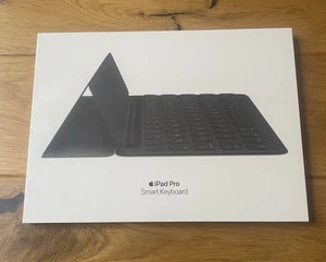 Apple A1829 Keyboard iPad 10.2" 7th–9th Gen . iPad Pro 10.5" . iPad Air 3rd NEW - Picture 1 of 5