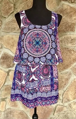 Vestido Mameluco Charlotte Russe Boho Mandala Pequeño Colores Brillantes Rosa Azul Púrpura Foto 1 de 4