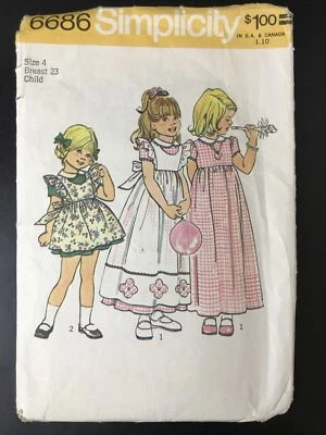 Avental Vintage Padrão Simplicidade 6686 Vestido Infantil Pinafore Corte Usado Tamanho 4 - Imagem 1 de 3
