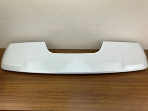 Toyota Land Cruiser LC200 Trunk Spoiler Wing 76085-60130 OEM Genuine H88 - Foto 1 di 12