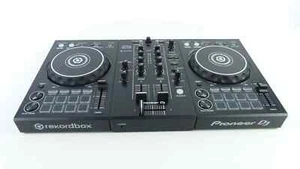 Pioneer DJ DDJ400 2Ch Rekordbox Controller mit Tragetasche - Bild 1 von 6
