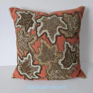 Pier 1 Acento Almohada Cuentas Hojas Cubierta Extraíble 14"x14" - Imagen 1 de 9