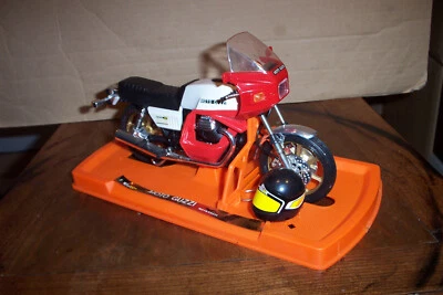 vintage Guiloy motorrad modell moto guzzi le mans II schlüsselanhänger helm bike - Bild 1 von 4