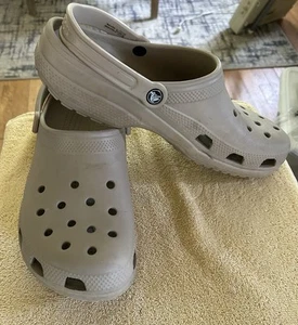 Crocs Classic Clog Slip On Comfort Strap Brown Tan Khaki Waterproof Mens 13 - Picture 1 of 6