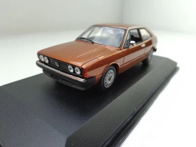 + VOLKSWAGEN VW Scirocco 1 Modellauto Maxichamps 1:43  braunmetallic 940050421 - Bild 1 von 4