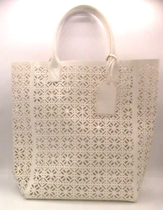 TORY BURCH White Open Laser Cut-Out Shopper Pool Beach Bag PVC pre-owned - Picture 1 of 19