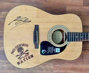 Kenny Chesney Signed Guitar Custom 1/1 Graphics JSA COA - Picture 1 of 4