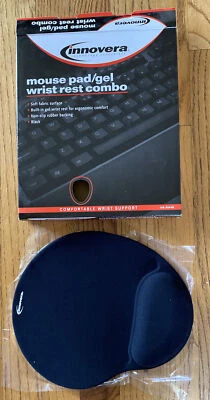 Innovera Mouse Pad/Gel Wrist Rest Combo Non-slip Back 10-3/8 x 8-7/8 Black 50448 - Image 1 of 4
