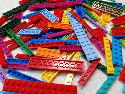 LEGO Konvolut lange schmale bunte Platten / Platten viele Farben - Bild 1 von 4