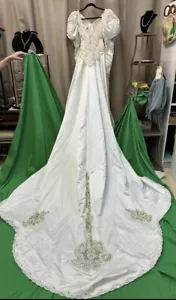 Vintage~Eve of Milady~Wedding Gown~Detachable Train - Picture 1 of 16
