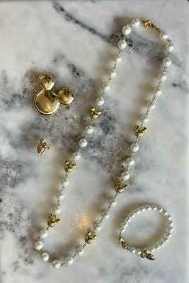 DE COLECCIÓN DISNEY NAPIER RARO CONJUNTO COLLAR PERLAS PULSERA BROCHE PENDIENTE TONO DORADO Foto 1 de 4