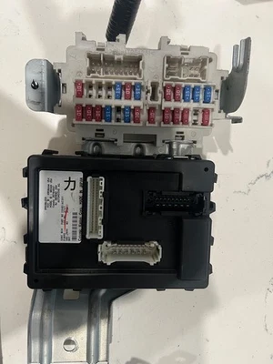 Infiniti G35 2003 2006 unidad de control de carrocería BCM 284B1AC301 Foto 1 de 2