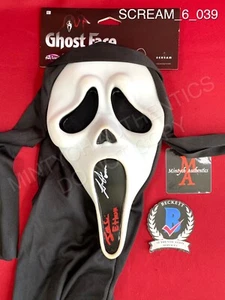 Máscara firmada por Jack Champion y Liana Liberato Ghostface Fun World UW Scream Beckett - Imagen 1 de 4