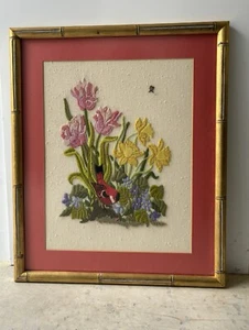 Große Vintage Bambus gerahmt Blumen Schmetterling Crewel Stickerei Handarbeit MCM - Bild 1 von 7