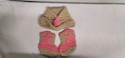 BOTAS BEBÉ SOMBRERO ESTRELLA CROCHET BEIGE ROSA HECHO A MANO  Foto 1 de 3