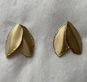 Pendientes Lisner Vintage Nuevos Tono Dorado Clip Ons Doble Hoja - Imagen 1 de 12