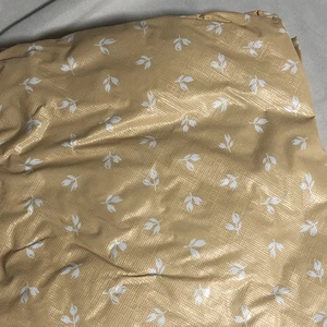 48 Runde Vinyl Tischdecke Passgenau Elastisch Flanell Unterlegt Tischdecke Beige Blumen - Bild 1 von 3