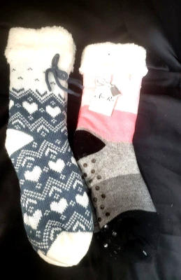 Sherpa Lined Women’s Thermal Slipper Socks 2 Pairs Cozy Warm  Non Skid Size  5-9 - Image 1 of 4