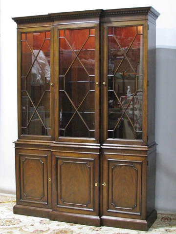 Vintage Kindel Furniture "Kent" Georgian Chippendale Mahogany China Cabinet Cover