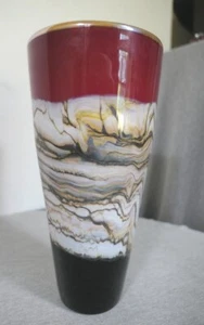Jarrón con cono de amatista estratos de vidrio soplado a mano hoja Gartner firmada roja 11,5" H - Imagen 1 de 11