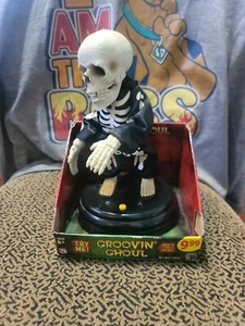 NEW Gemmy Groovin Dancing Skeleton Grave Raver "Livin’La Vida Loca” Halloween - Picture 1 of 12
