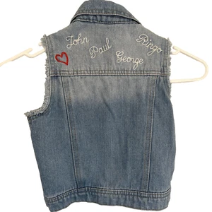 The Beatles Girls Size Small Denim Vest Jean Jacket Button Down Embroidered - Picture 1 of 18