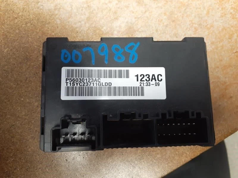 Estuche de transferencia ECM chasis compatible con camioneta Dodge 2500 10-12 353261 Foto 1 de 1