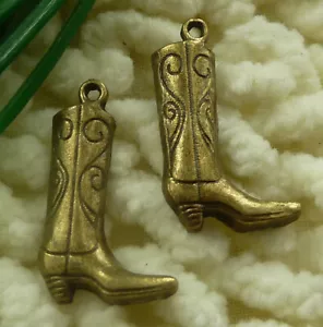 210 piezas Botas enchapadas en bronce Dijes Colgante 23X13MM S2259 HAZLO TÚ MISMO Fabricación de joyas - Imagen 1 de 6