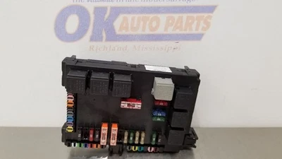 07 MERCEDES BENZ S600 W221 REAR TRUNK FUSE BOX 2215403250 - Image 1 of 4