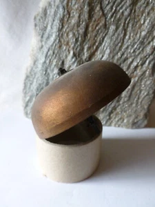 UHR GLOCKE DURCHMESSER 7 cm - HÖHE MIT SCHRAUBE 5 cm - - Bild 1 von 3