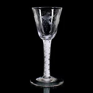 Bicchiere da vino inciso con decoro in filo bianco opaco, Inghilterra 1760 circa. - Foto 1 di 9