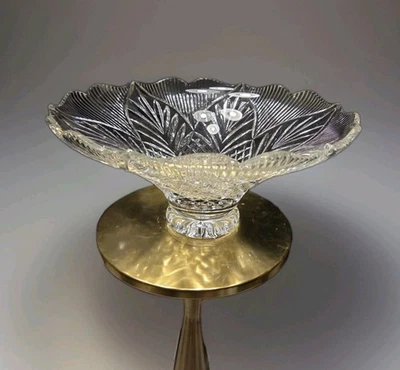 Centro de mesa Waterford cristal acampanado con patas cuenco patrón de flores Foto 1 de 4