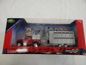 BRITAINS LAND ROVER SHEEP FARMER SET 43138A2 BNIB 1:32 - Picture 1 of 5