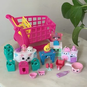 Shopkins Pink Shopping Trolley Cart Lot W Play Food Furniture - Picture 1 of 7
