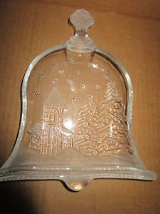 Klarglas geätzte Weihnachtsglocke Süßigkeitenschale (7 Zoll hoch) KOSTENLOSER VERSAND - Bild 1 von 6