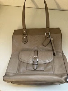 Coach ~ Charlie Embossed Python leather purse Pre-owned - Picture 1 of 10