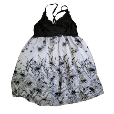 Vestido sin tirantes de encaje cacique Foto 1 de 4