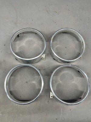 Ford Galaxie 500 1970 cucharones de montaje de faros molduras biseles montaje moldura LTD Foto 1 de 4