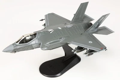 HA4445 Hobby Master F-35A Lightning II 1/72 Model #F-014 RNLAF 322 Sqn - Image 1 of 2