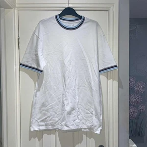 Topman mens white crew neck tshirt blue black striped trim short sleeve medium - Picture 1 of 8