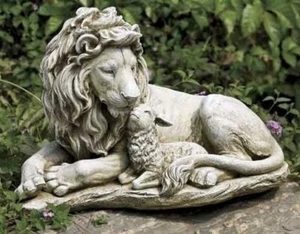 LION AND LAMB GARDEN STATUE - Picture 1 of 1