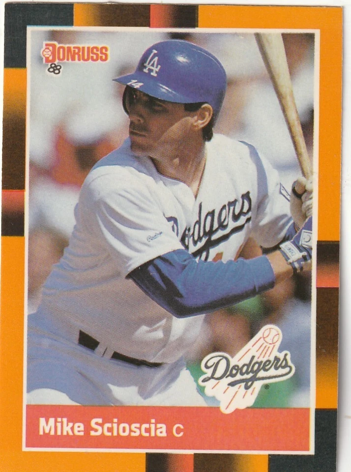 FREE SHIPPING-MINT-1988 Donruss  Mike Scioscia #260 DODGERS PLUS BONUS CARDS - Image 1 of 1