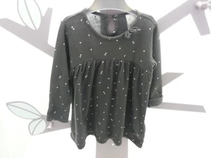 H&M robe marron avec imprimés coeurs/triangles argentés noeud bébé 9-12 mois - Picture 1 of 1