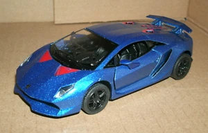 Modelo de coche Lamborghini Sesto Elemento escala 1/38 5" Kinsmart KT5359 azul - Imagen 1 de 5