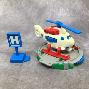 Helicóptero de rescate de aves GeoTrax Whirly - algo de decoloración y desgaste - Imagen 1 de 9