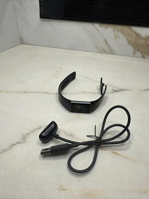 Fitbit FB423 Smart Watch Luxe Fitness & Wellness Tracker - image 1 of 4