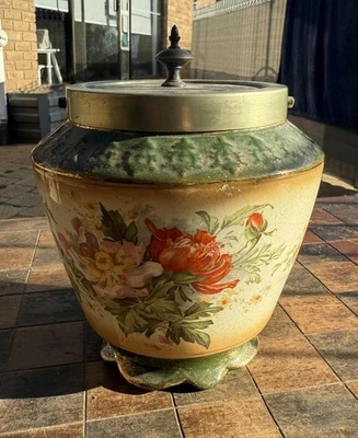 Antique Ceramic Biscuit Jar Handpainted Floral w/ Silverplated Handle & Lid — 第 1/4 张图片